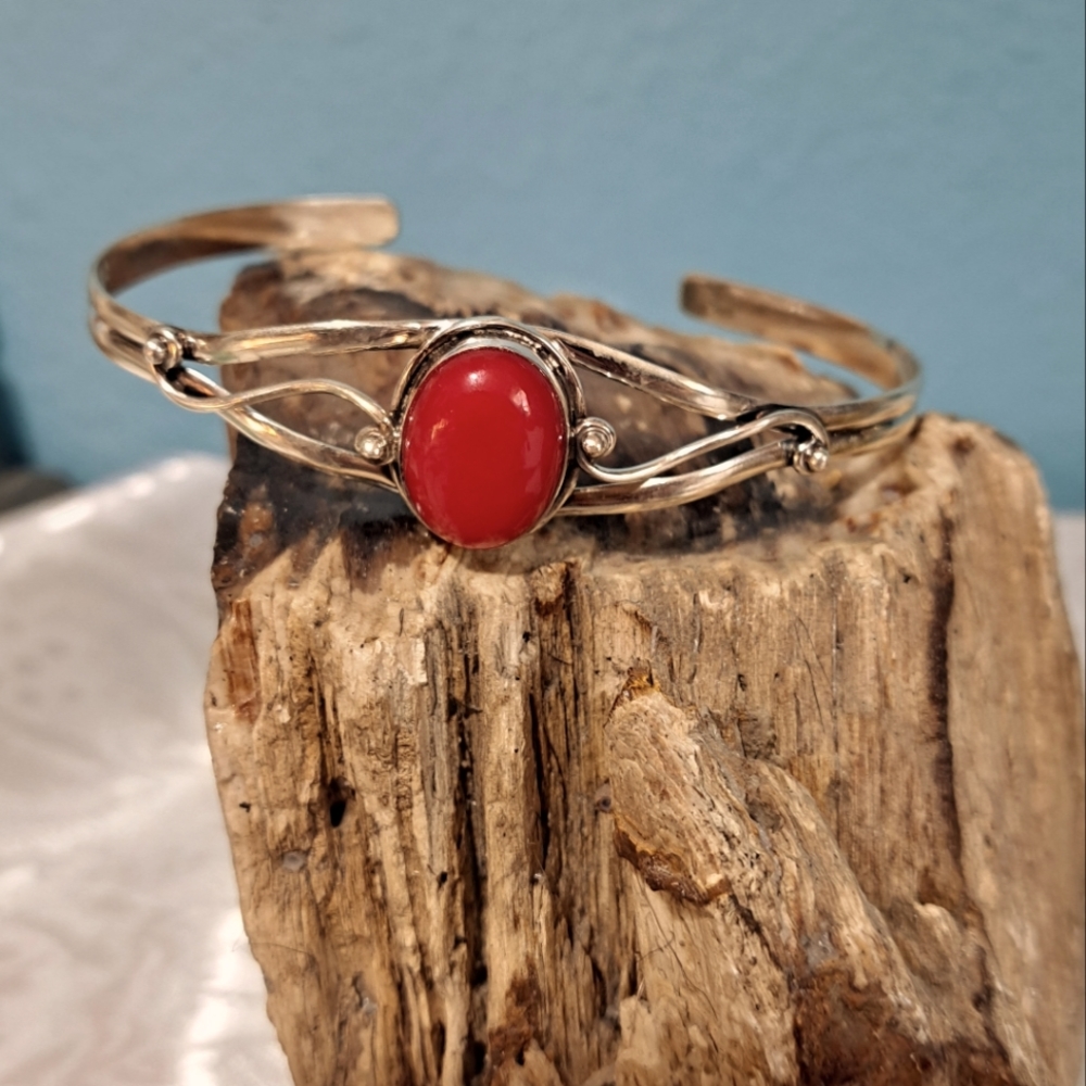 Sterling silver red coral large wrist wide cuff bracelet EXCELLENT CONDITION